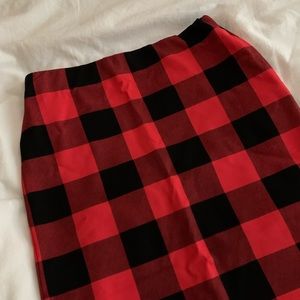 red and black plaid skirt!